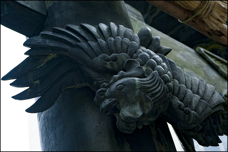 銅鳥居彫刻・朱雀